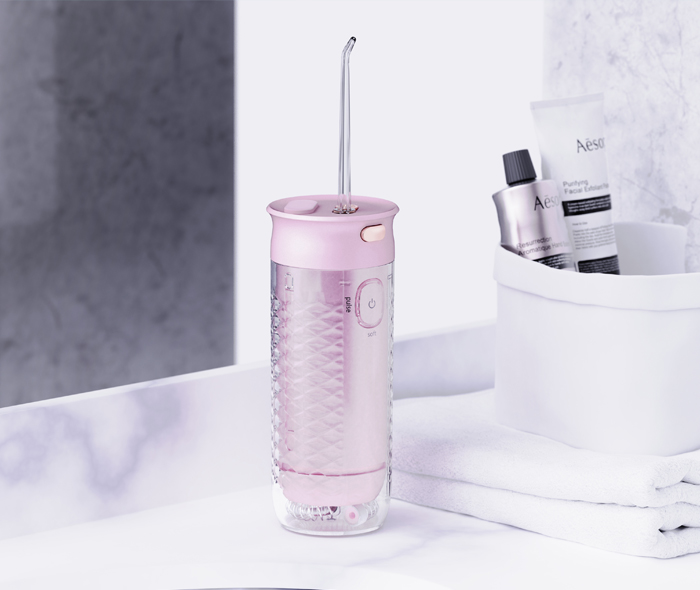 J9����-����վ���¹���